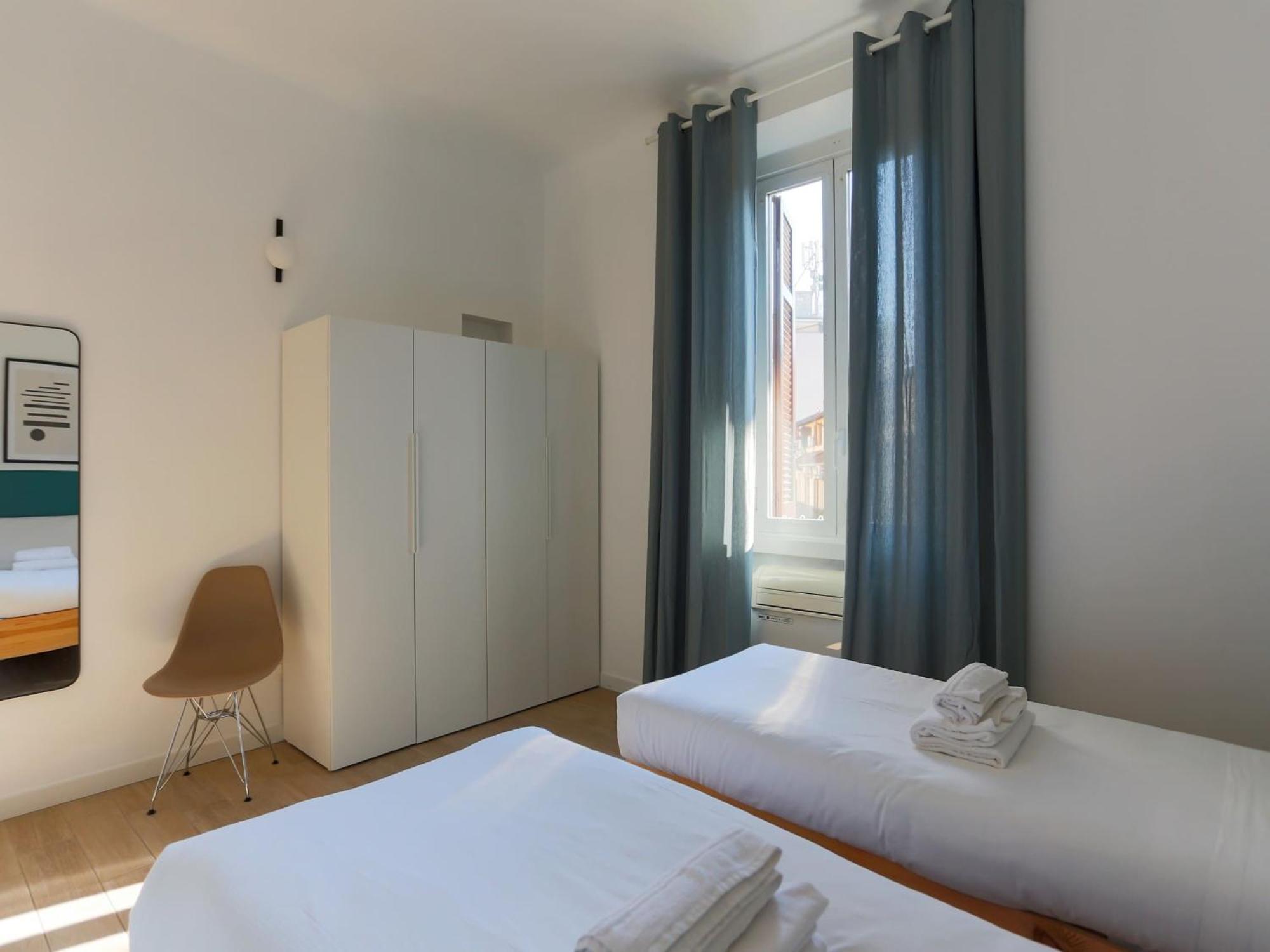 Spacious two bedrooms apartment in Porta Romana Milaan Buitenkant foto